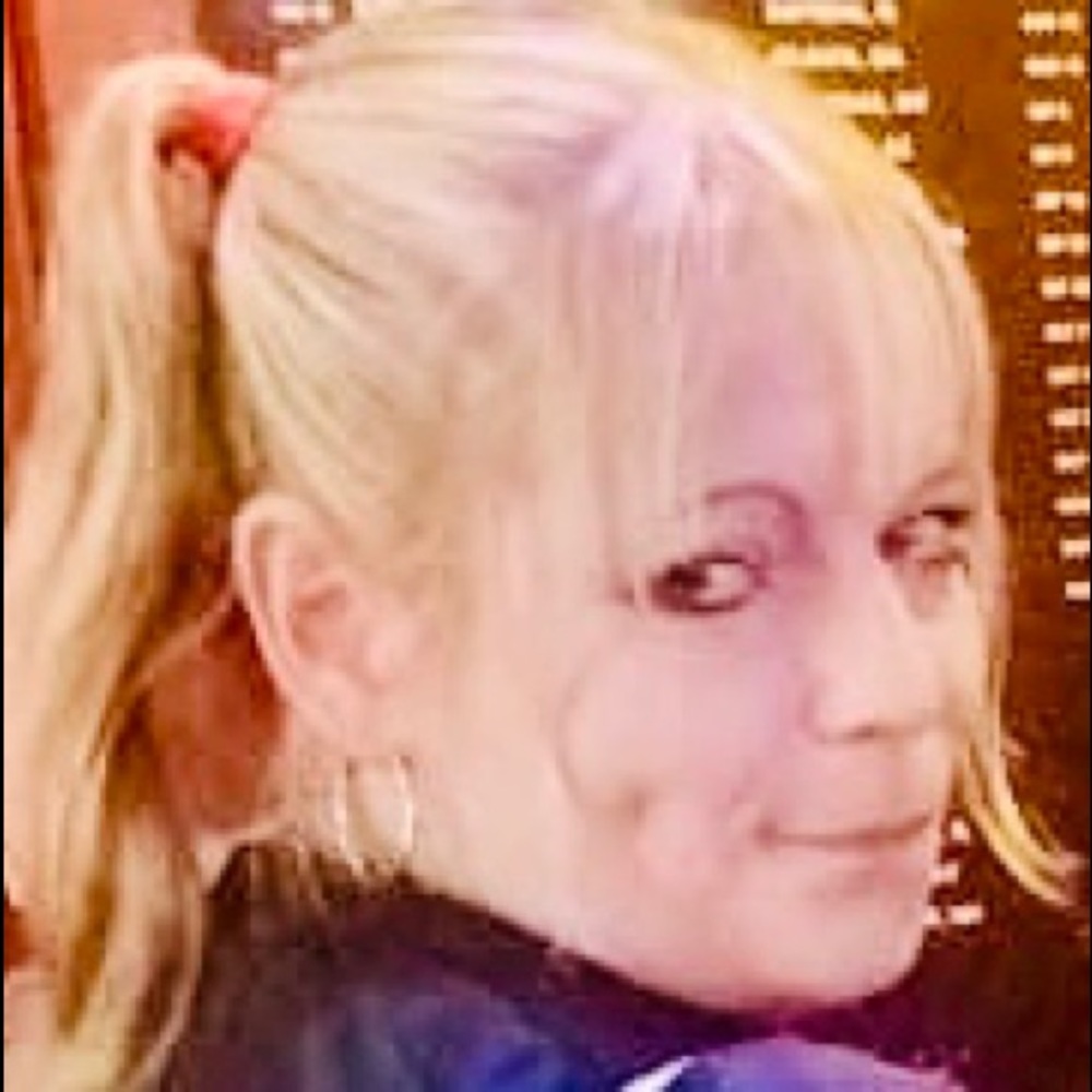 Meet your Posher, Selena